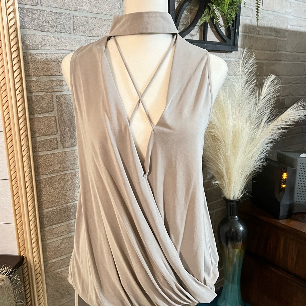 Women’s Medium she and sky blouse